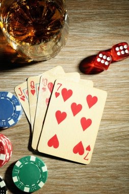 becek app showing live blackjack and roulette tables in vertical phone layout